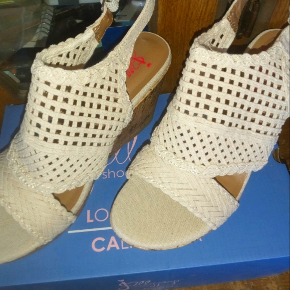 Women's Jellypop Sandals 9 NIB